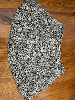 URBAN Romantics Black & Tan Dotted Animal-Print Mini Skirt